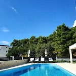 La Baška Voda